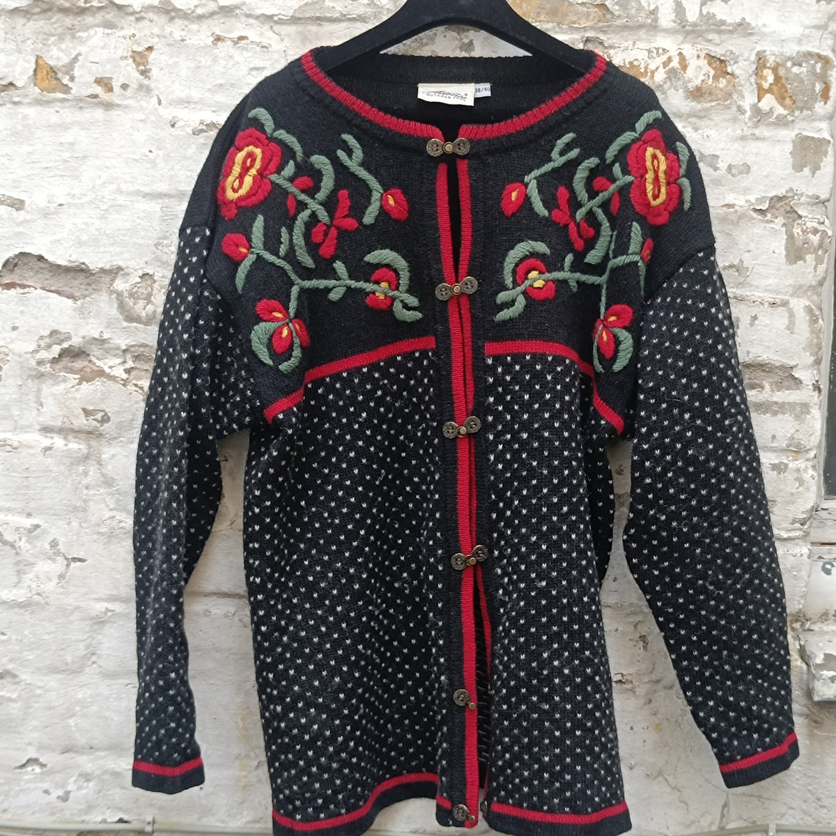 Floral Embroidered Wool Cardigan | Vintage Folk Knit Sweater | Black M