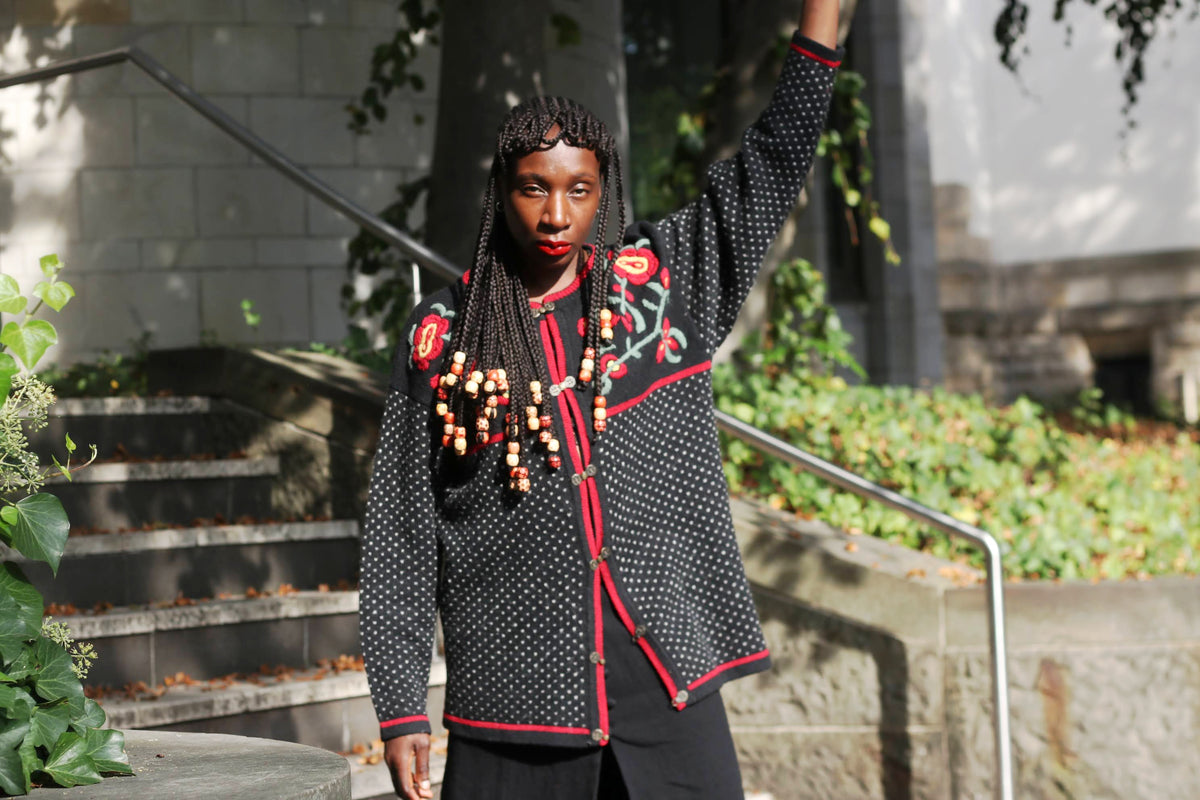 Floral Embroidered Wool Cardigan | Vintage Folk Knit Sweater | Black M