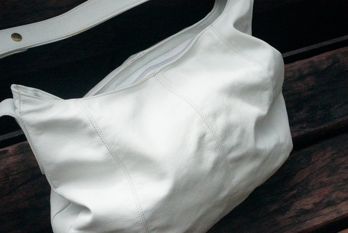 Leather Hobo Bag - Vintage 80s Off White Slouchy Shoulder Bag
