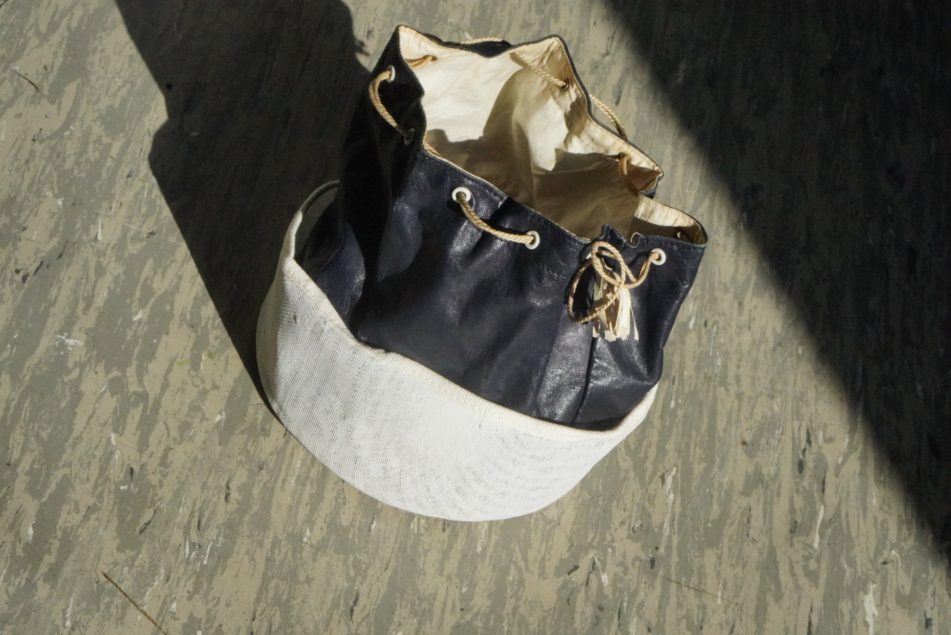 Vintage 70s Navy Leather Bucket Bag | Canvas Base Drawstring Pouch