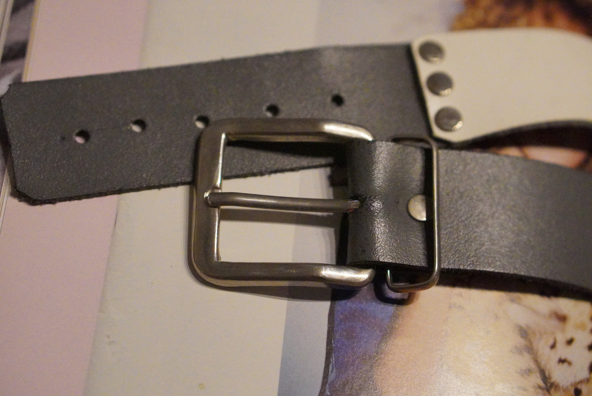 Leather Belt Vintage Y2K Two Tone Gray White Metal Buckle | M