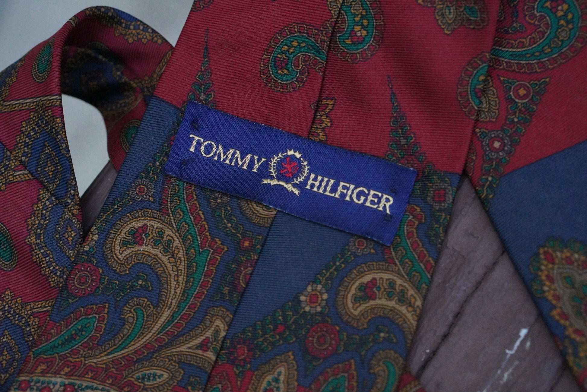 Silk Paisley Tie | Vintage Tommy Hilfiger Necktie Red Blue | One Size