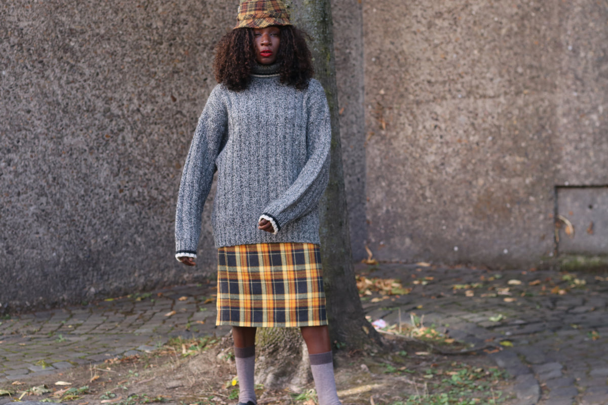 Plaid Pencil Skirt - Vintage 90s Tartan Yellow Navy S/M