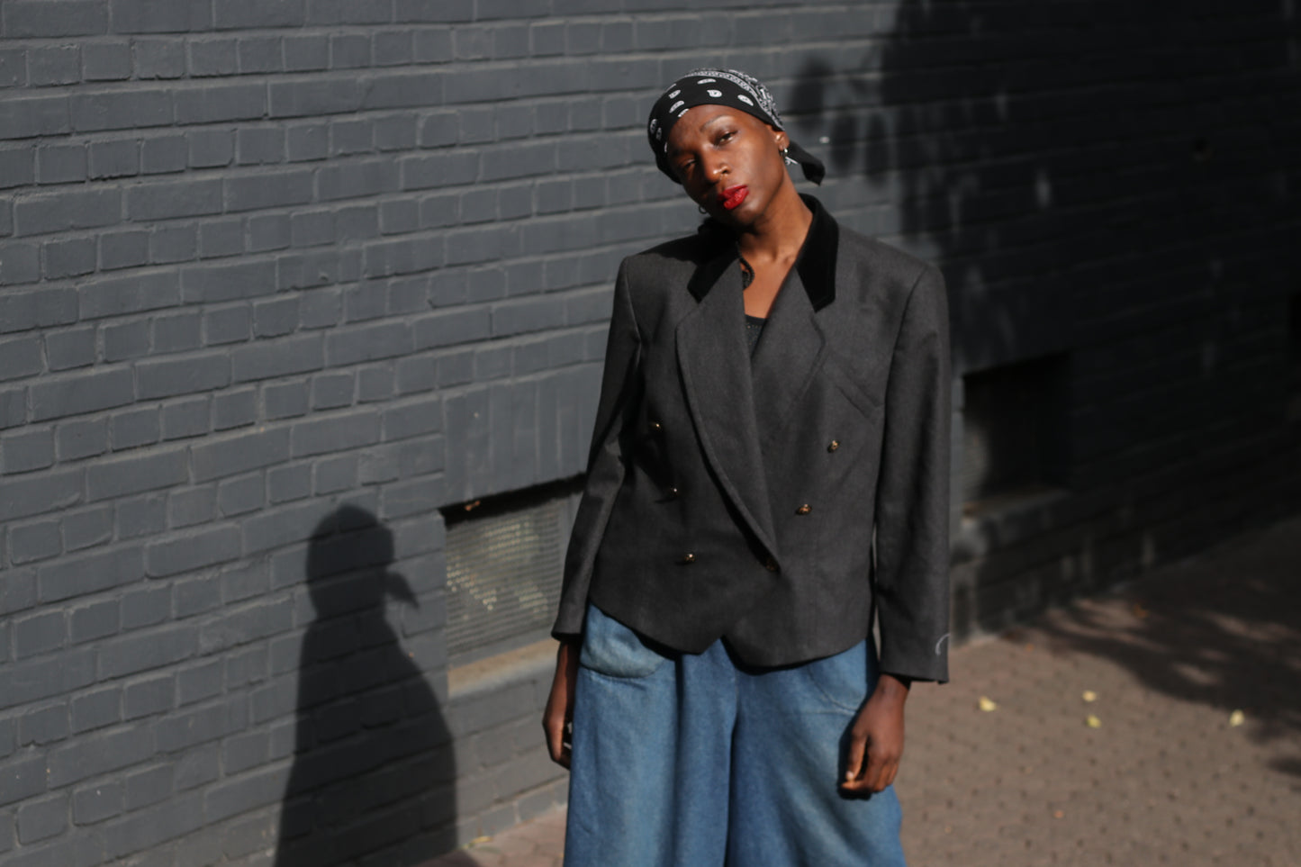Vintage 80s Wool Cropped Blazer: Minimalist Tuxedo Style