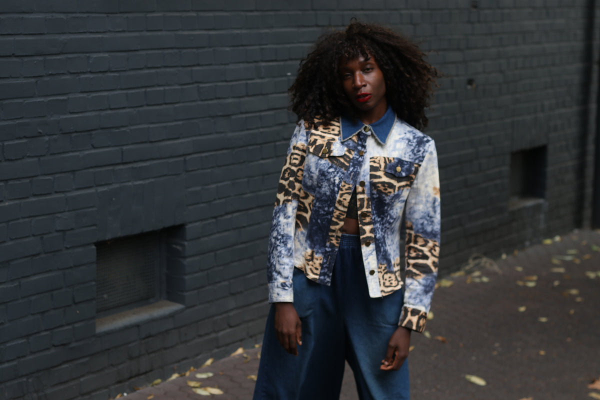 Vintage Leopard Denim Jacket | 90s Animal Print Trucker | Blue M