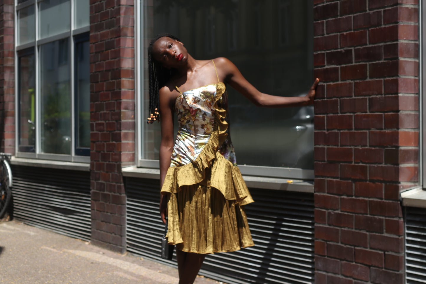 Vintage 1980s Metallic Gold Brocade Ruffle Party Dress Floral Prom Cocktail