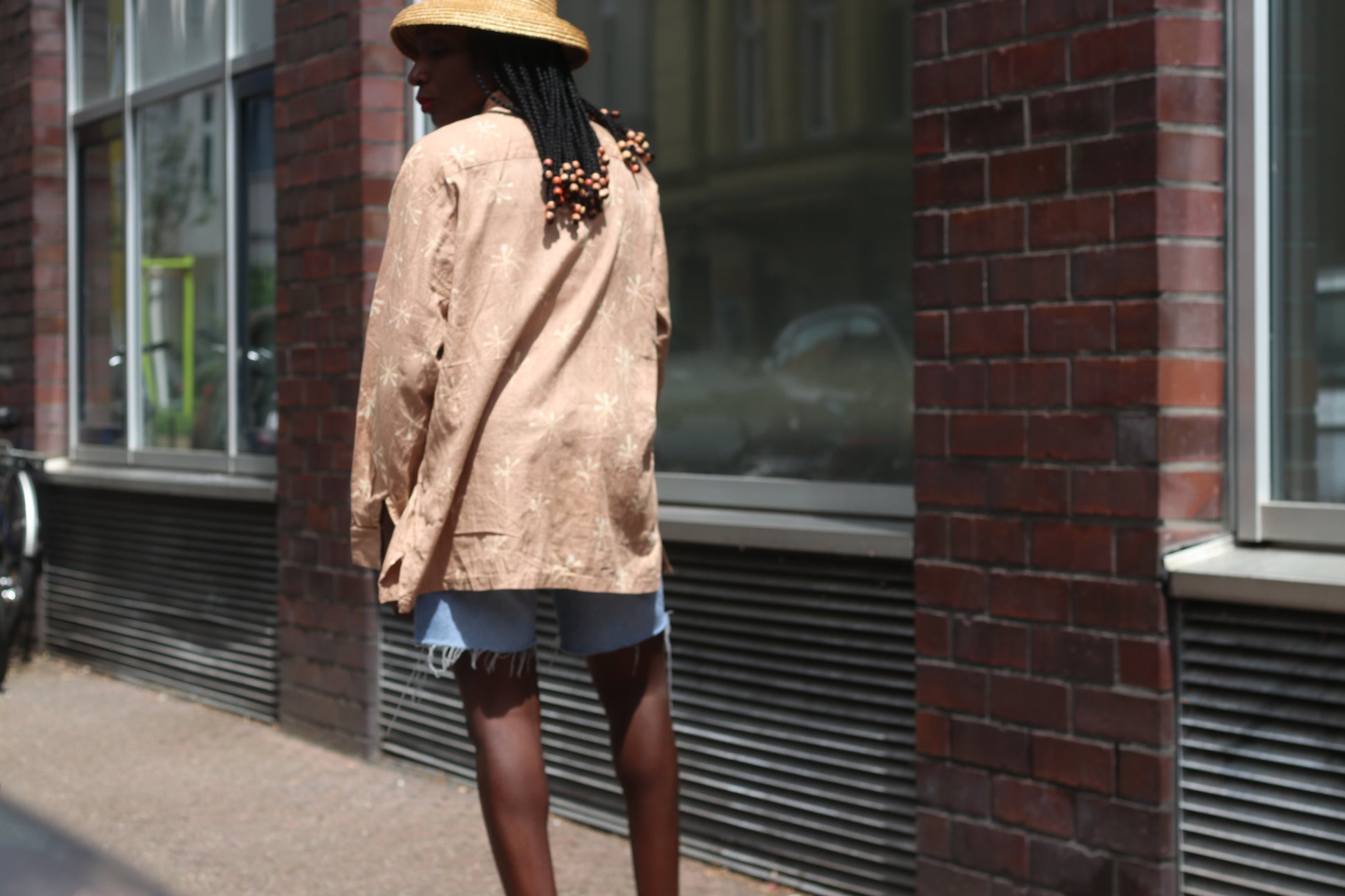 Vintage 90s Earthy Brown Textured Batik Print Oversized Shirt