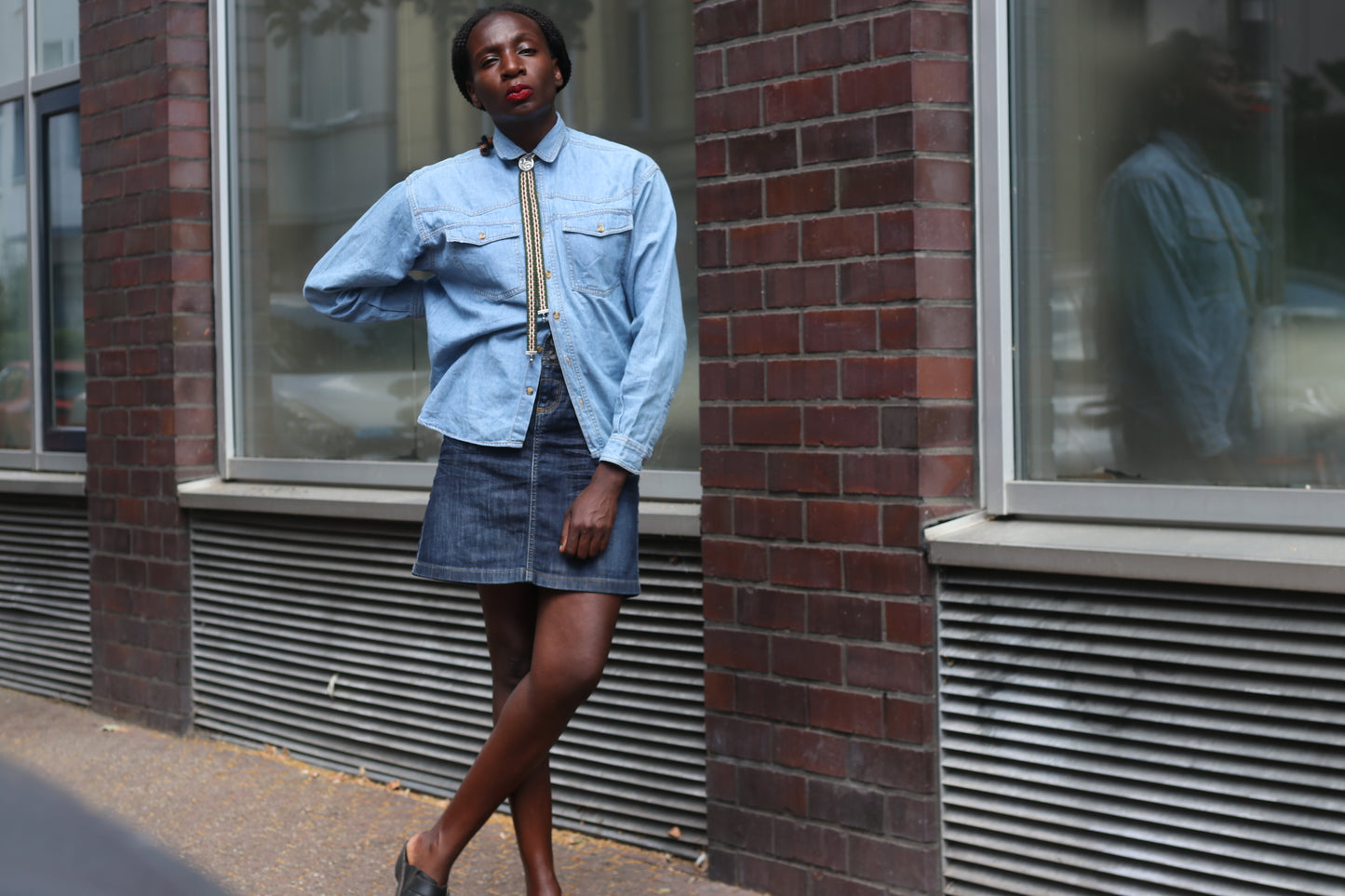 Vintage 90s Light Wash Denim Shirt Western Long Sleeve Blue Jean Button Up Top