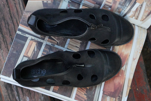 Vintage Arche Black Suede Cut Out Zip Shoes French Gorpcore Sneakers Size 37