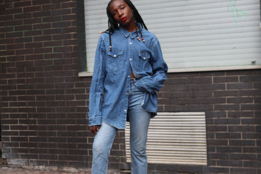 Vintage Lee 90s Western Denim Shirt L Light Wash Cowboy Jean Snap Button Top Blouse