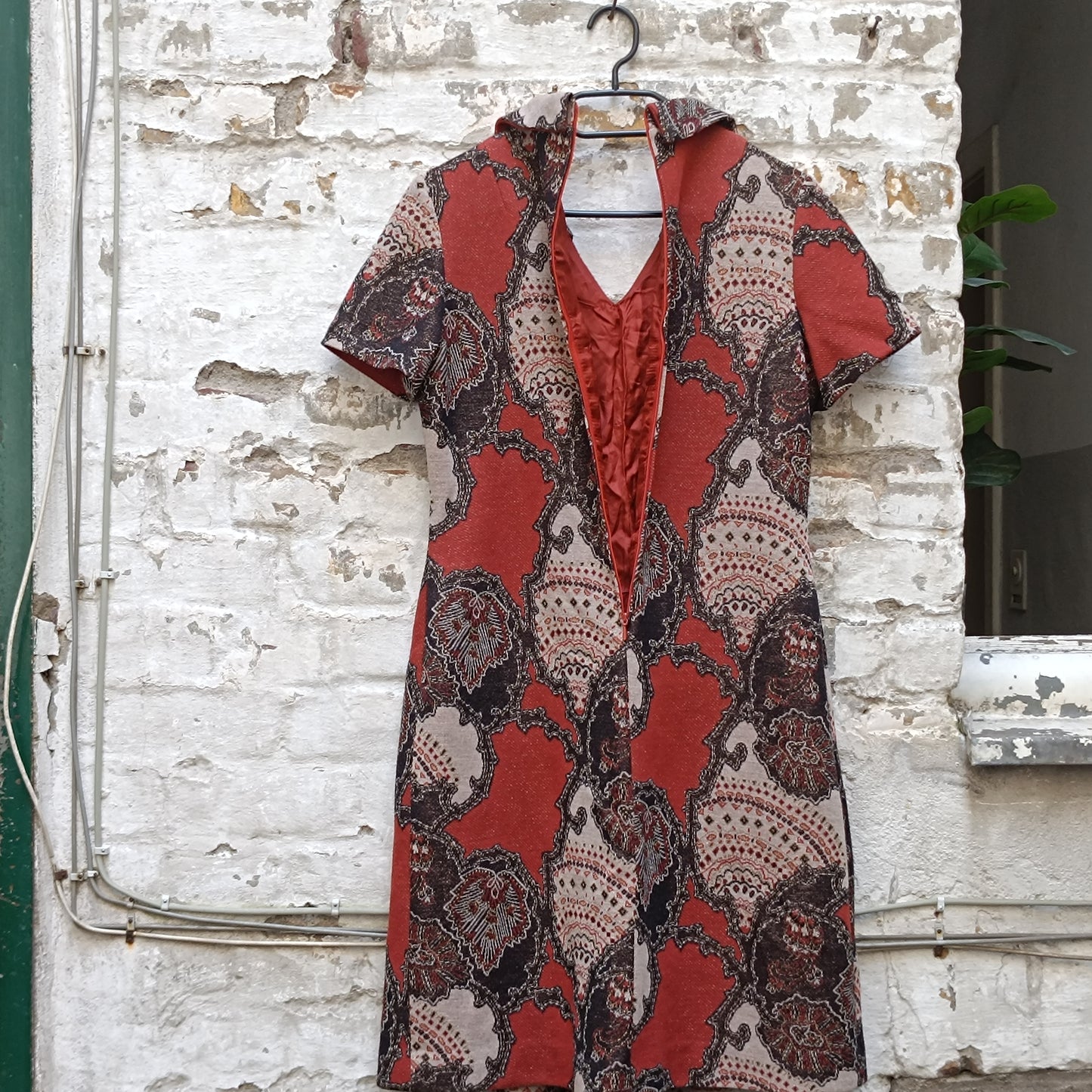 70s Paisley Mini Dress | Vintage Rust Brown A-Line Shift Dress M