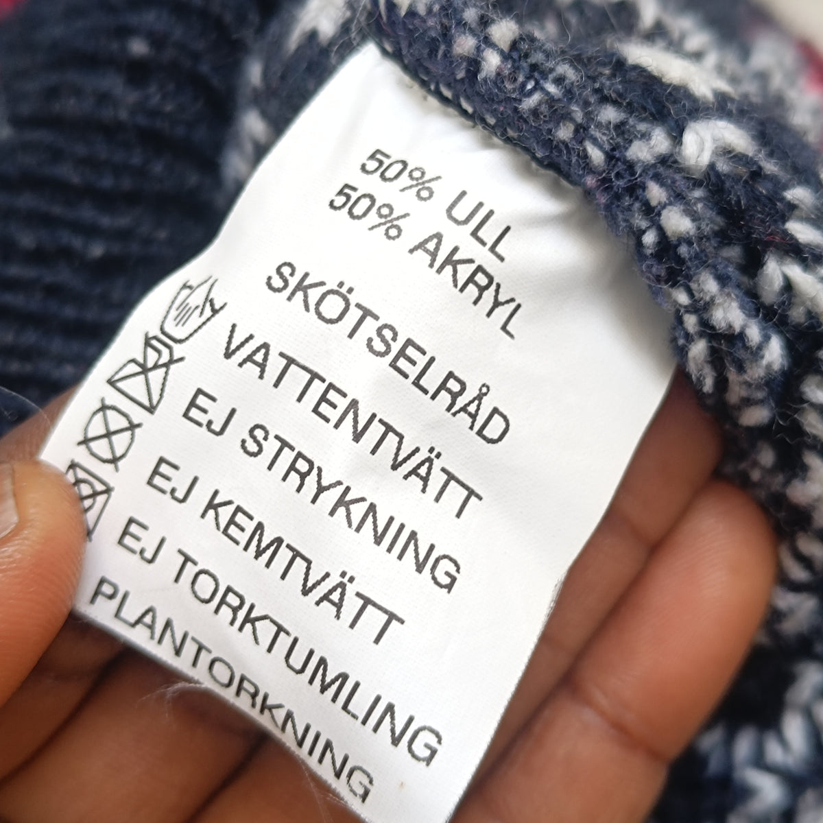 Nordic Knit Sweater | Vintage 90s Wool Blend Jumper | Blue White M