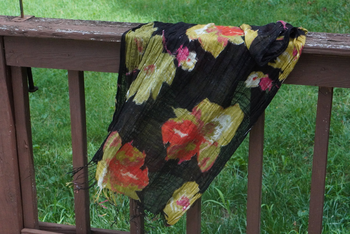 Vintage Floral Scarf - Retro Black Crinkle Wrap with Fringe