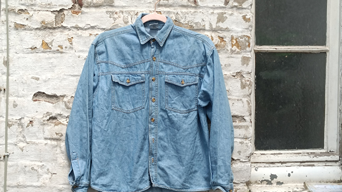 Vintage 90s Light Wash Denim Shirt Western Long Sleeve Blue Jean Button Up Top