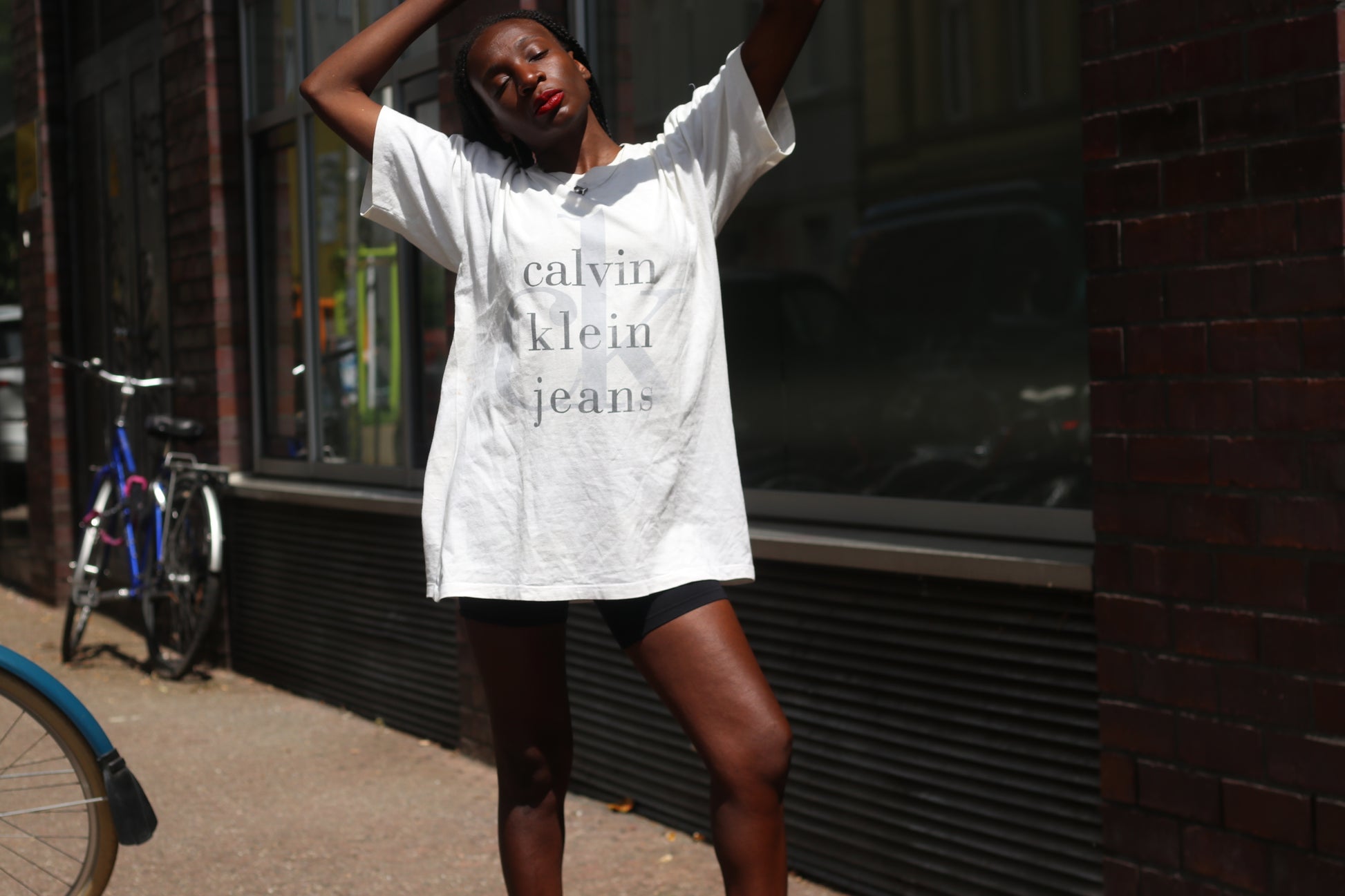 Vintage 90s Calvin Klein Jeans Tee L Cream Beige cK Big Logo Single Stitch T-Shirt