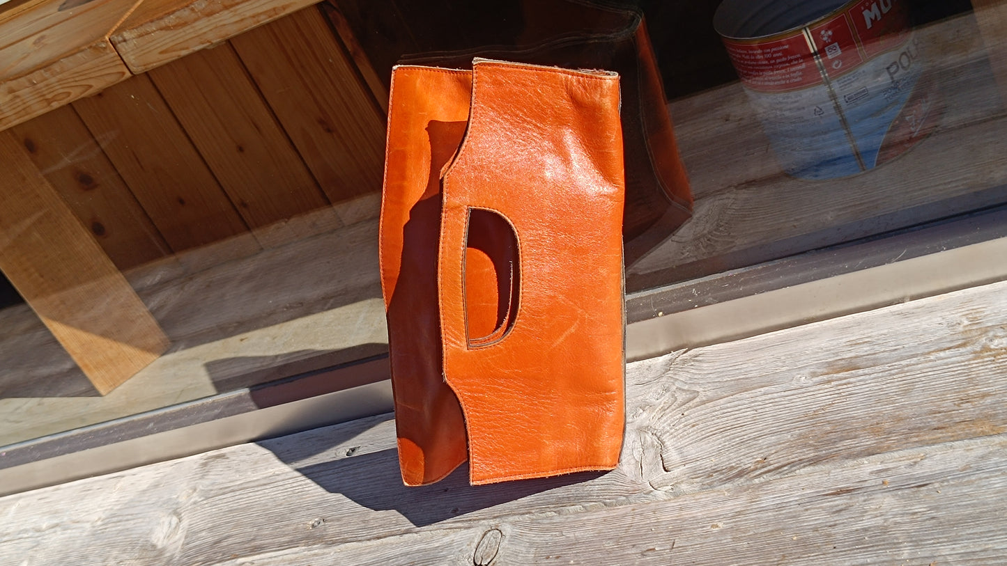 Vintage 1970s Tan Leather Clutch Bag - Retro Cutout Handle Purse