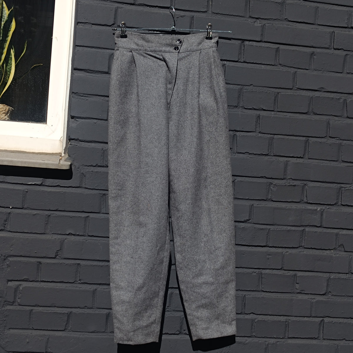 Vintage Grey Pleated Wool Trousers | High Waist Tapered Pants S
