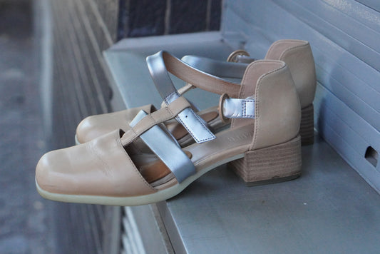 Vintage Camper Beige Silver Leather Strappy Sandals - Y2K Heels | EU 38