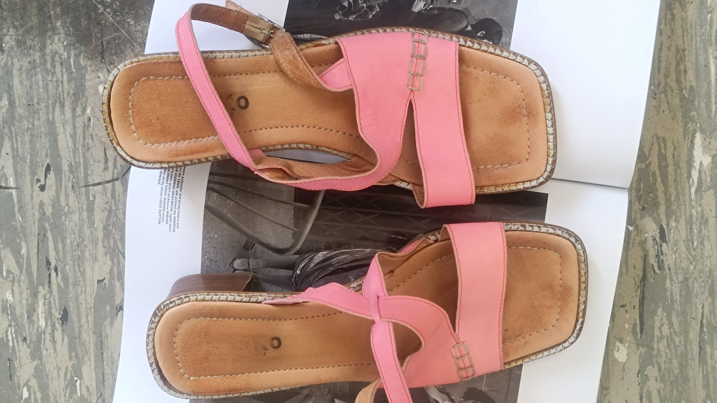 Vintage Pink Leather Sandals Size EU38