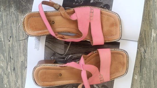 Vintage Pink Leather Sandals Size EU38