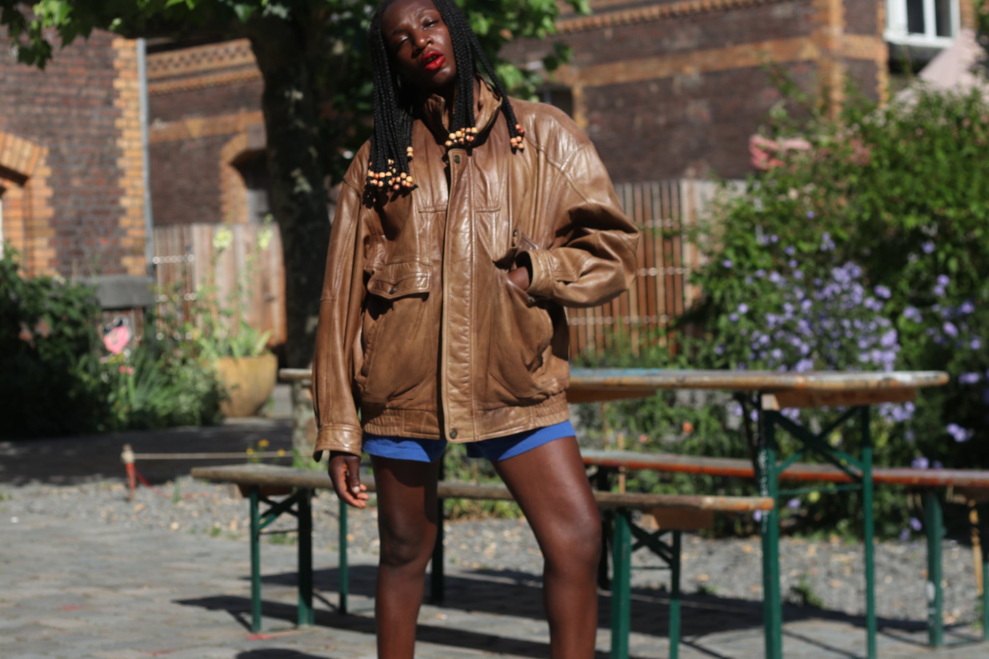 Vintage 1980s Brown Leather Bomber Jacket abstract patterned lining oversized M