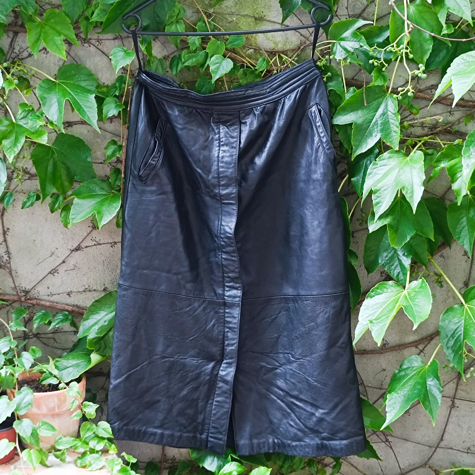 Black Leather Midi Skirt - Vintage 80s High Waist Pencil Skirt | M
