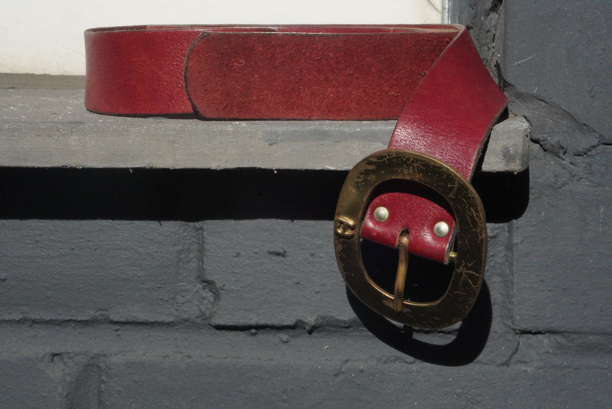 Vintage Leather Belt 70s Red Oval Buckle | Retro Statement Belt M