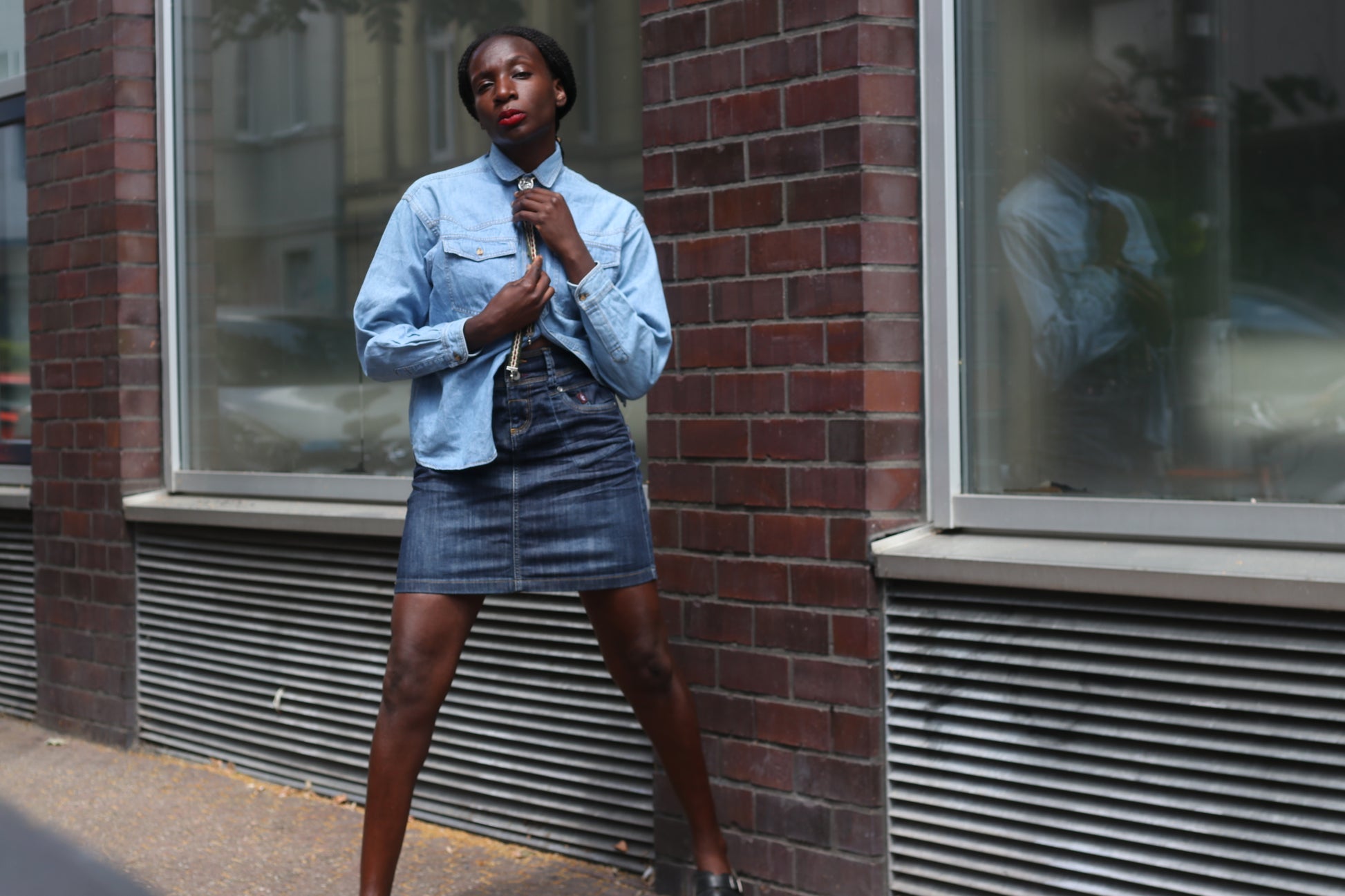 Vintage 90s Light Wash Denim Shirt Western Long Sleeve Blue Jean Button Up Top
