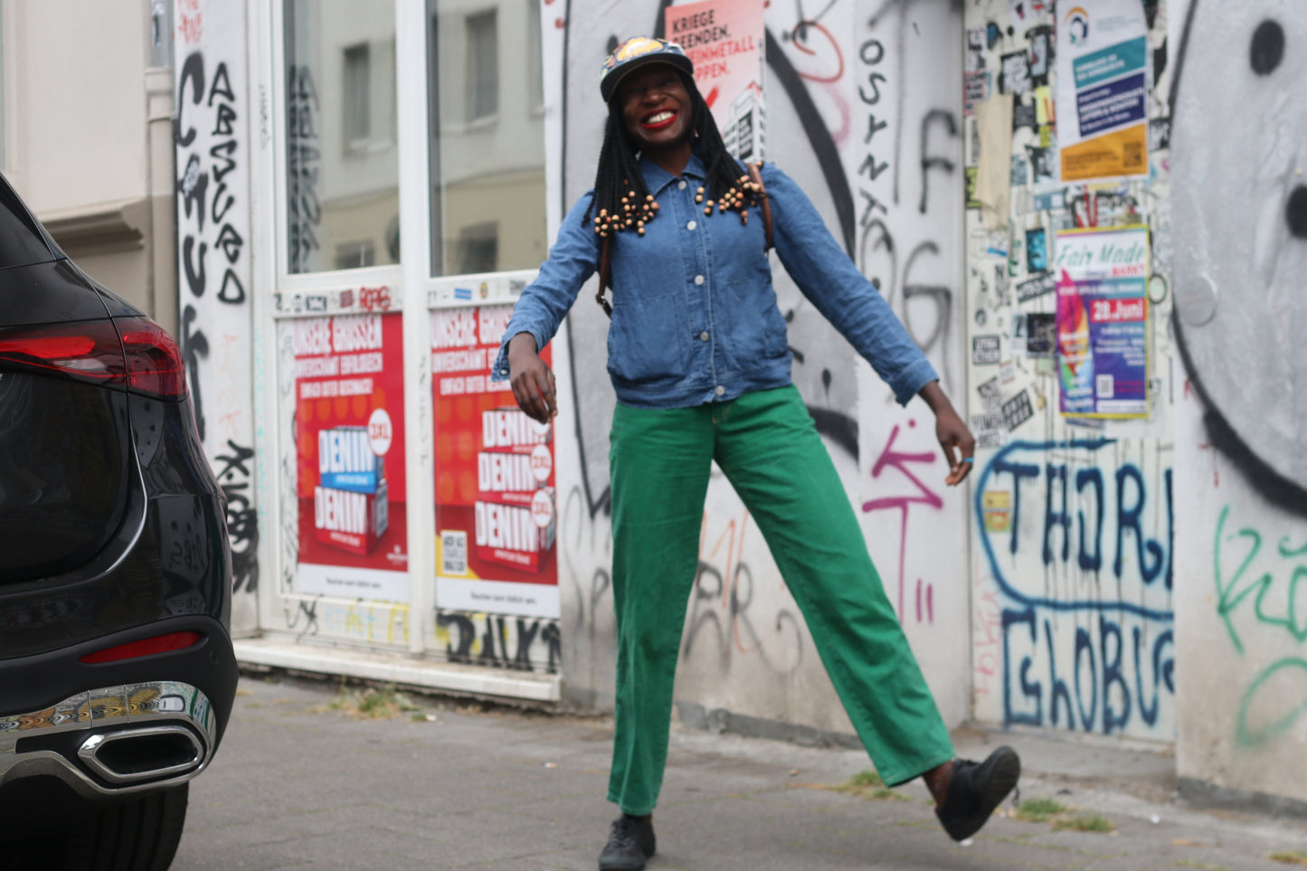 Marc Brown Vintage 90s High Waisted Green Jeans - Straight Leg Denim