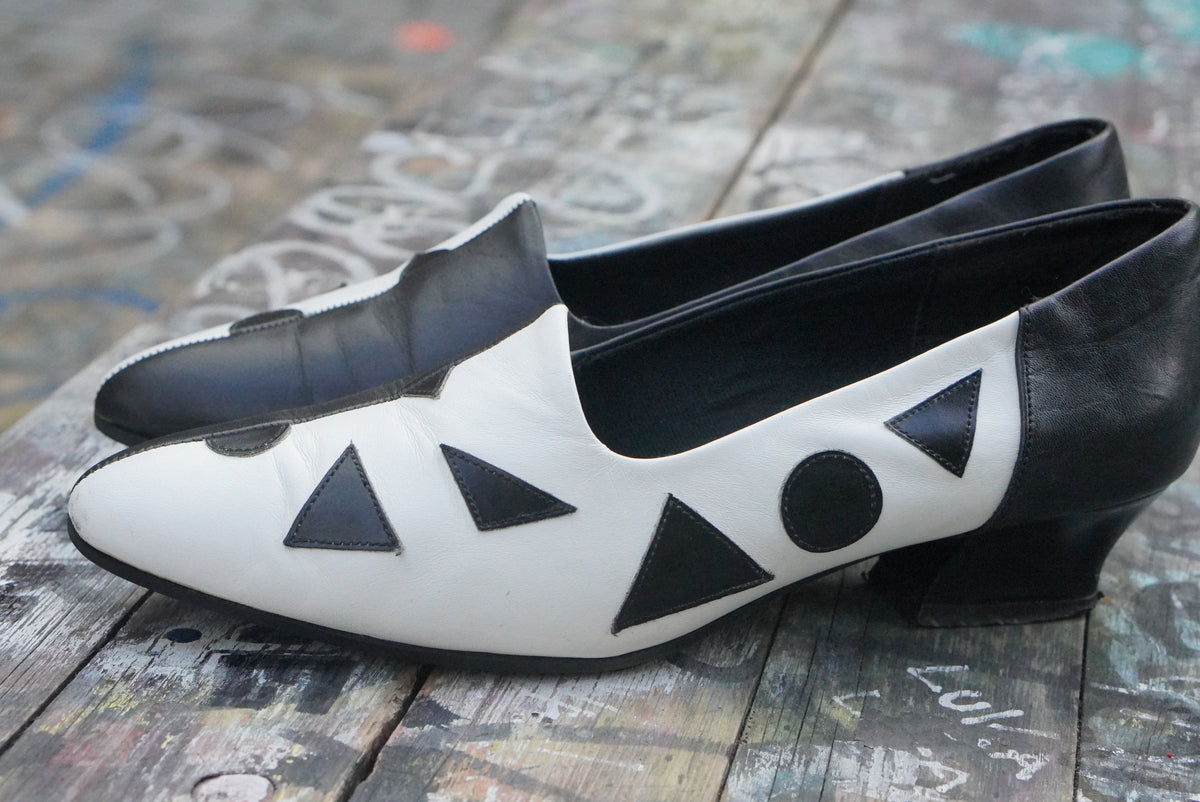 Vintage Leather Loafers | 80s Geometric Graphic Pumps | Black White EU 39