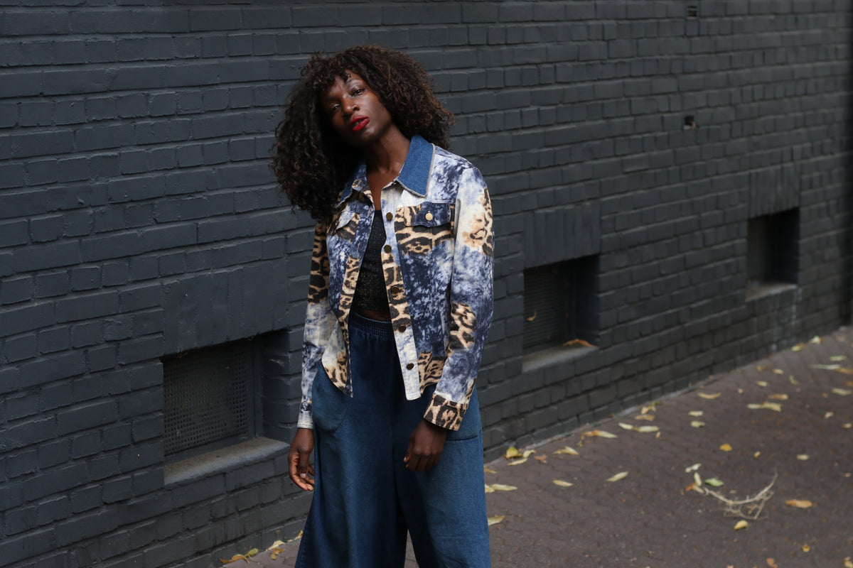 Vintage Leopard Denim Jacket | 90s Animal Print Trucker | Blue M
