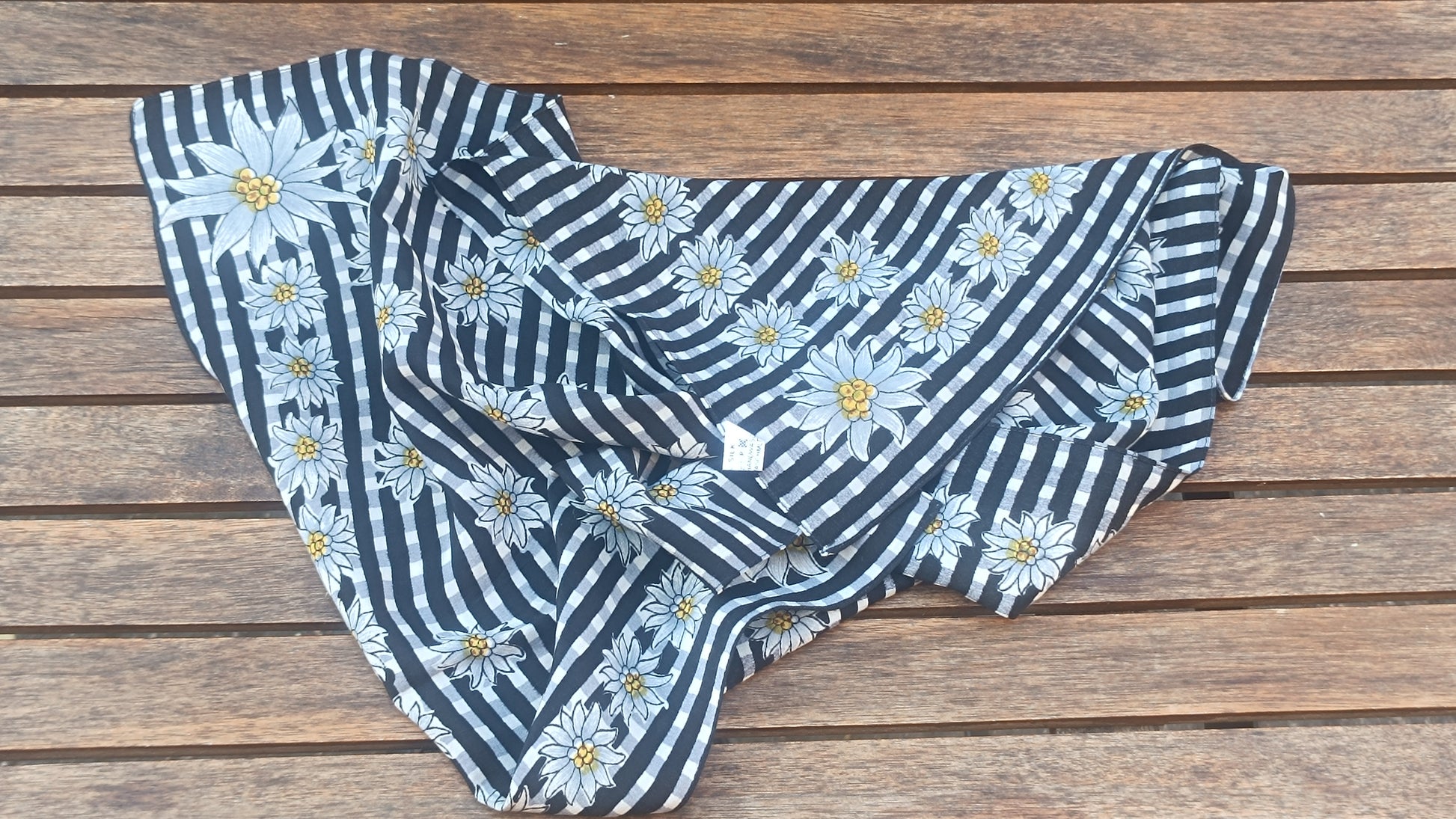 Vintage Silk Edelweiss Scarf - 90s Gingham Alpine Neck Handkerchief