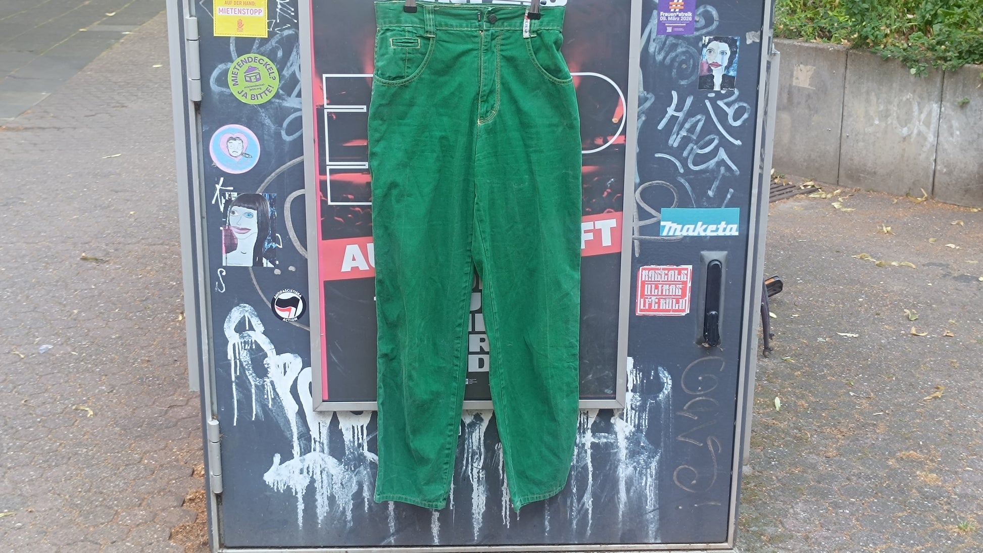 Marc Brown Vintage 90s High Waisted Green Jeans - Straight Leg Denim