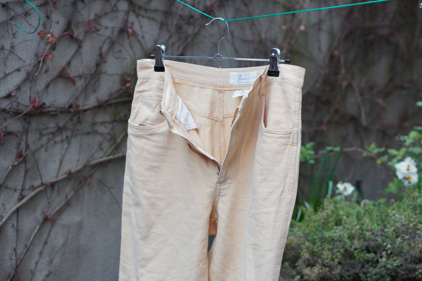 Vintage Hennes Collection High-Waisted Linen Cotton Trousers in Pale Yellow - Size 36