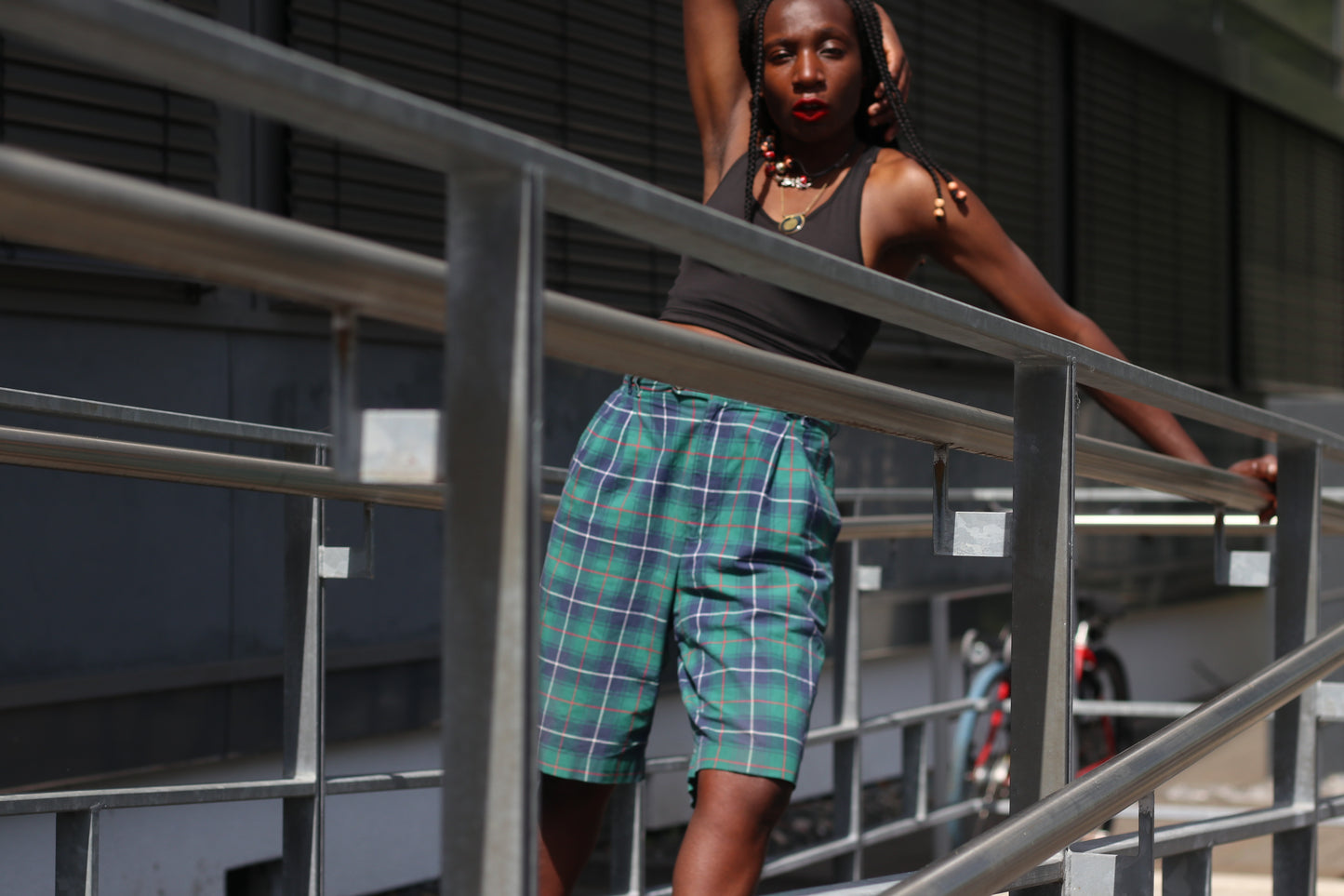 Mäser 1990s Vintage Plaid Cotton High-Waisted Bermuda Shorts - Green Tartan