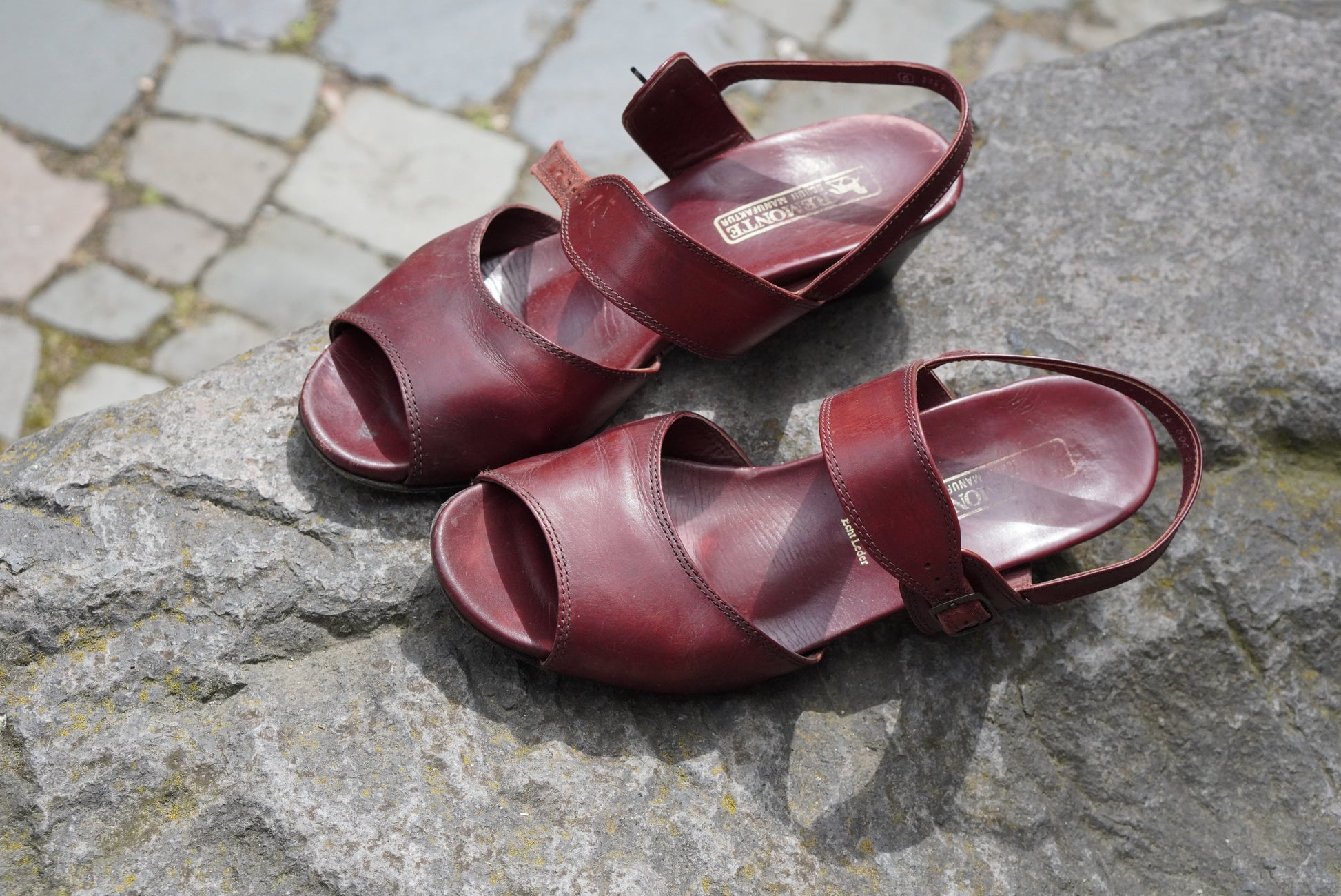 Remonte Vintage 90s Maroon Leather Sandals Block Heel Slingback Open Toe Mule 6