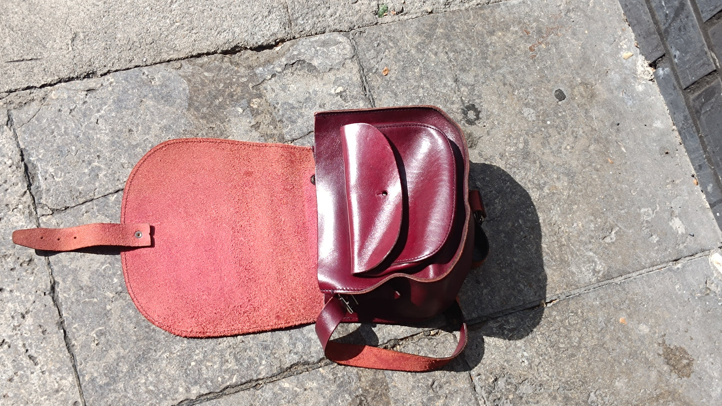 Vintage Red Leather Crossbody Bag - 70s Saddle Shoulder Purse