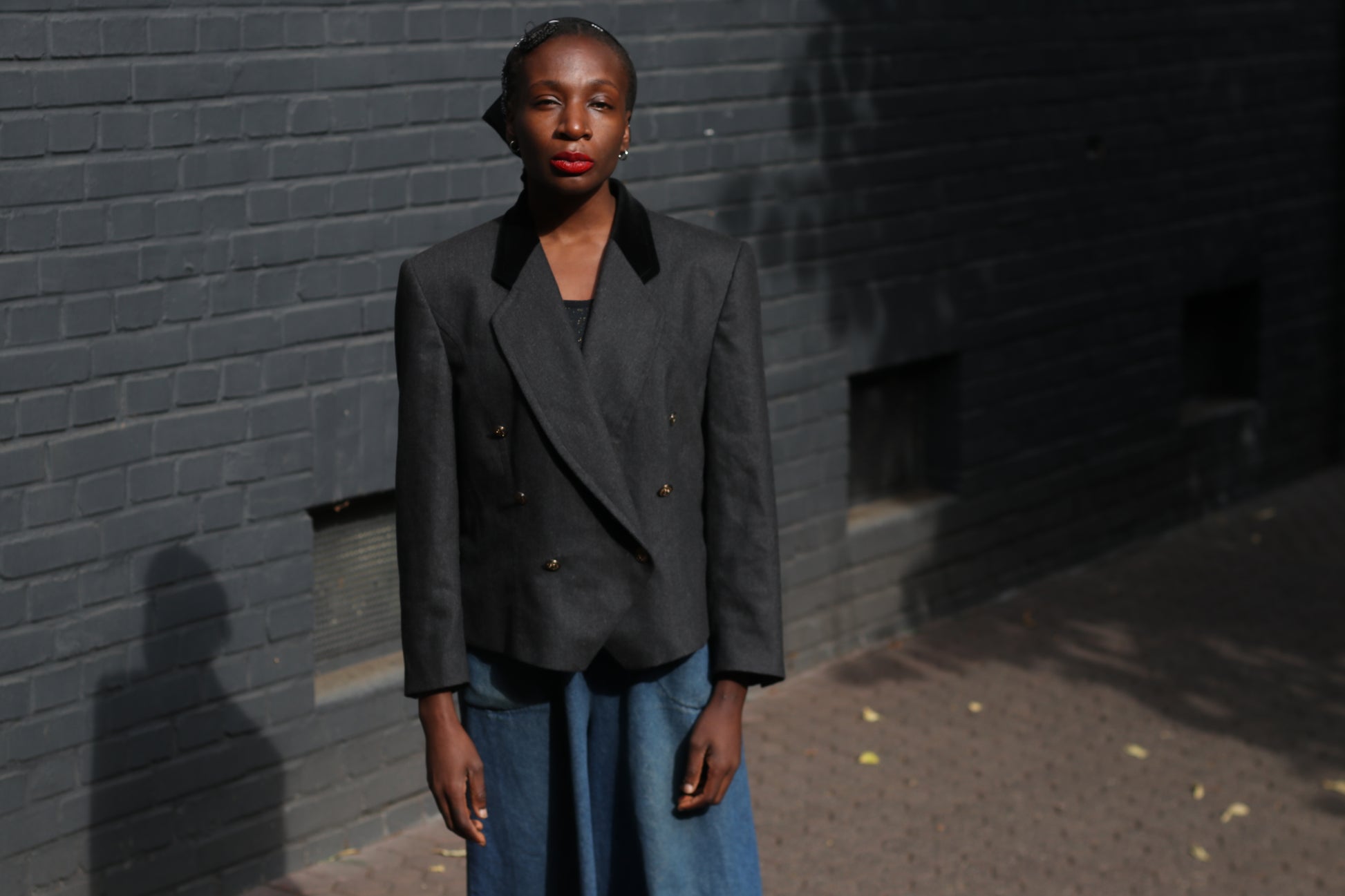 Vintage 80s Wool Cropped Blazer: Minimalist Tuxedo Style