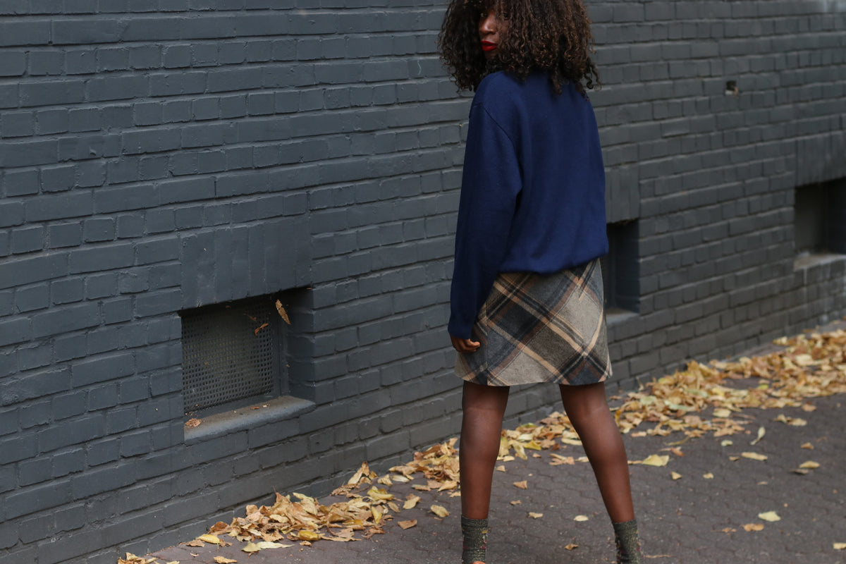 Plaid Wool Mini Skirt | Vintage 90s Brown Tartan A-Line | Size S