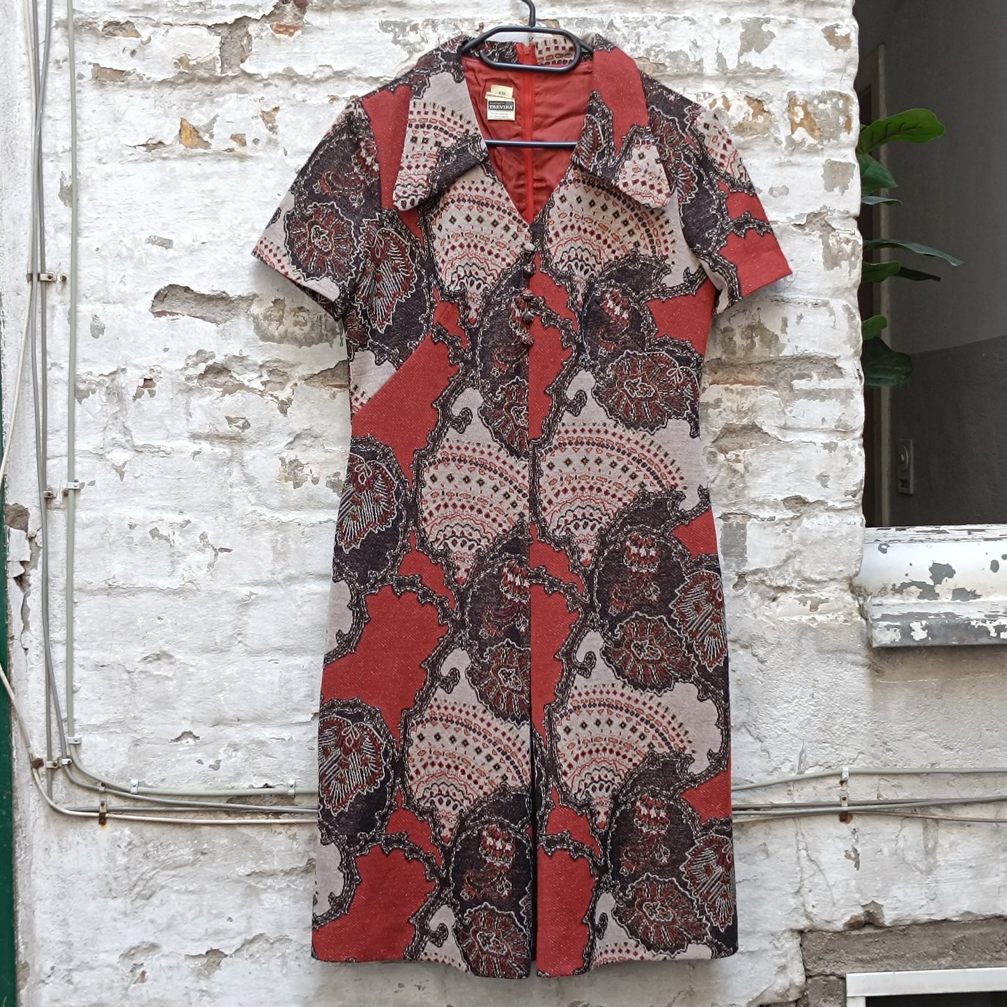 70s Paisley Mini Dress | Vintage Rust Brown A-Line Shift Dress M