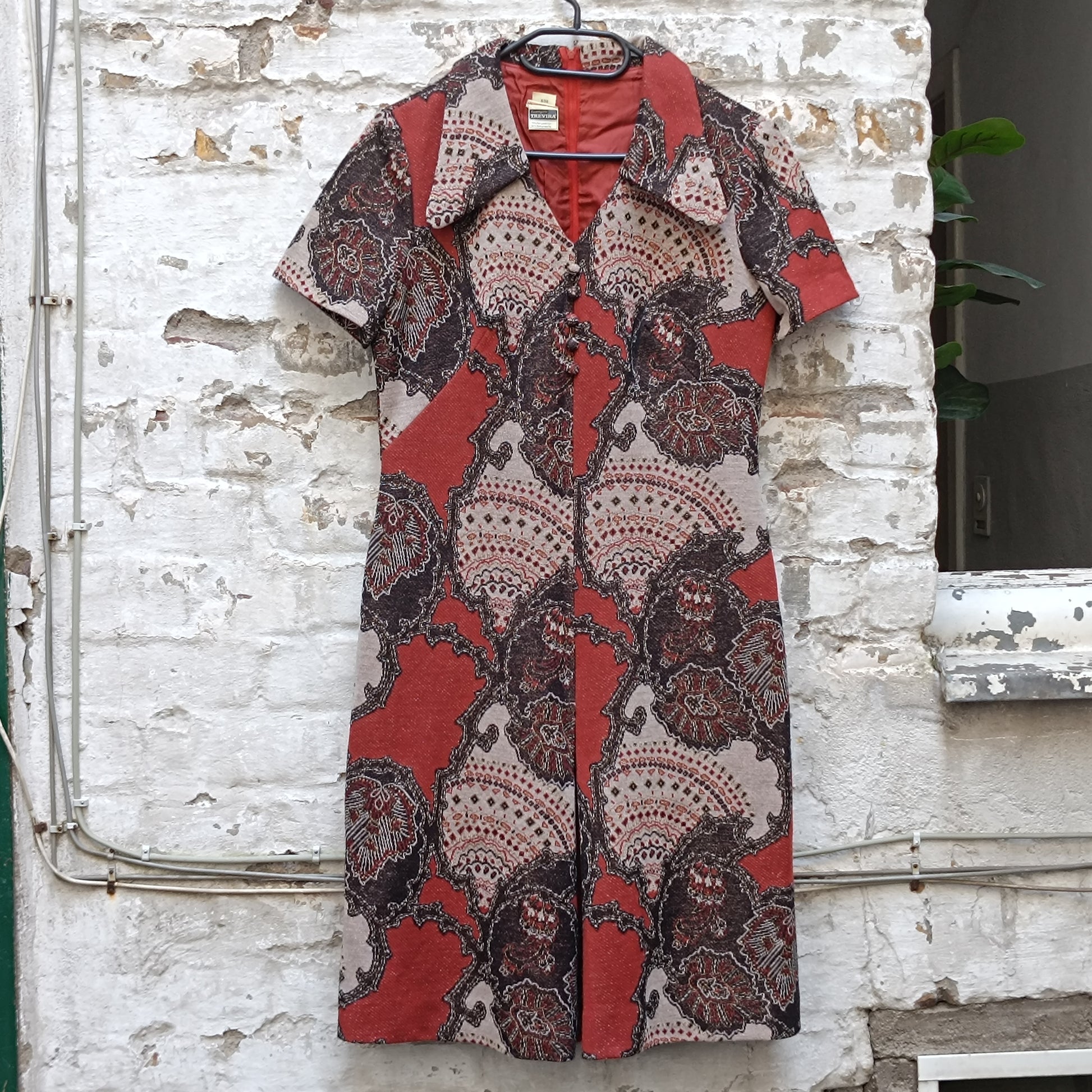 70s Paisley Mini Dress | Vintage Rust Brown A-Line Shift Dress M