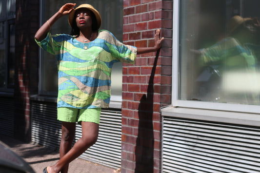 Vintage 1980s Abstract Linen Blend T-Shirt Green Oversized Short Sleeve Blouse