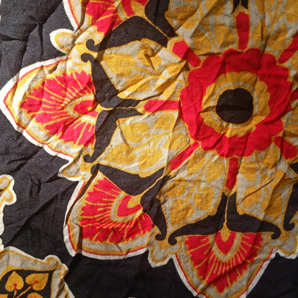 Marc Rozier Paris Vintage Scarf - Floral Mandala Wool Blend Wrap - Black Gold