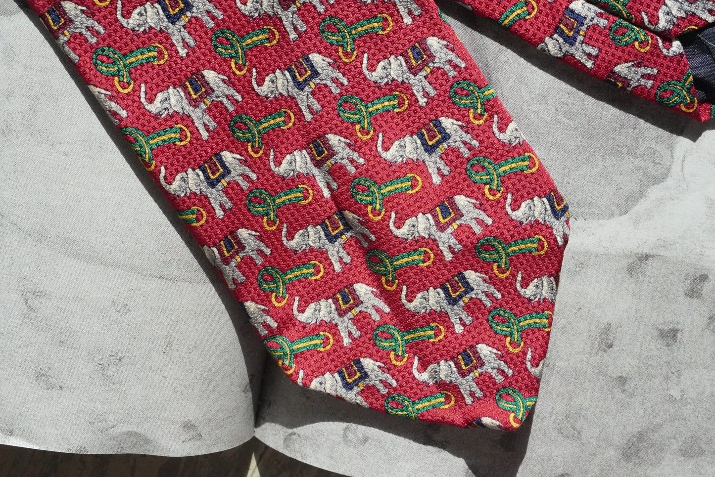 Vintage Seidensticker Elephant Silk Tie Red Novelty Necktie Made Germany