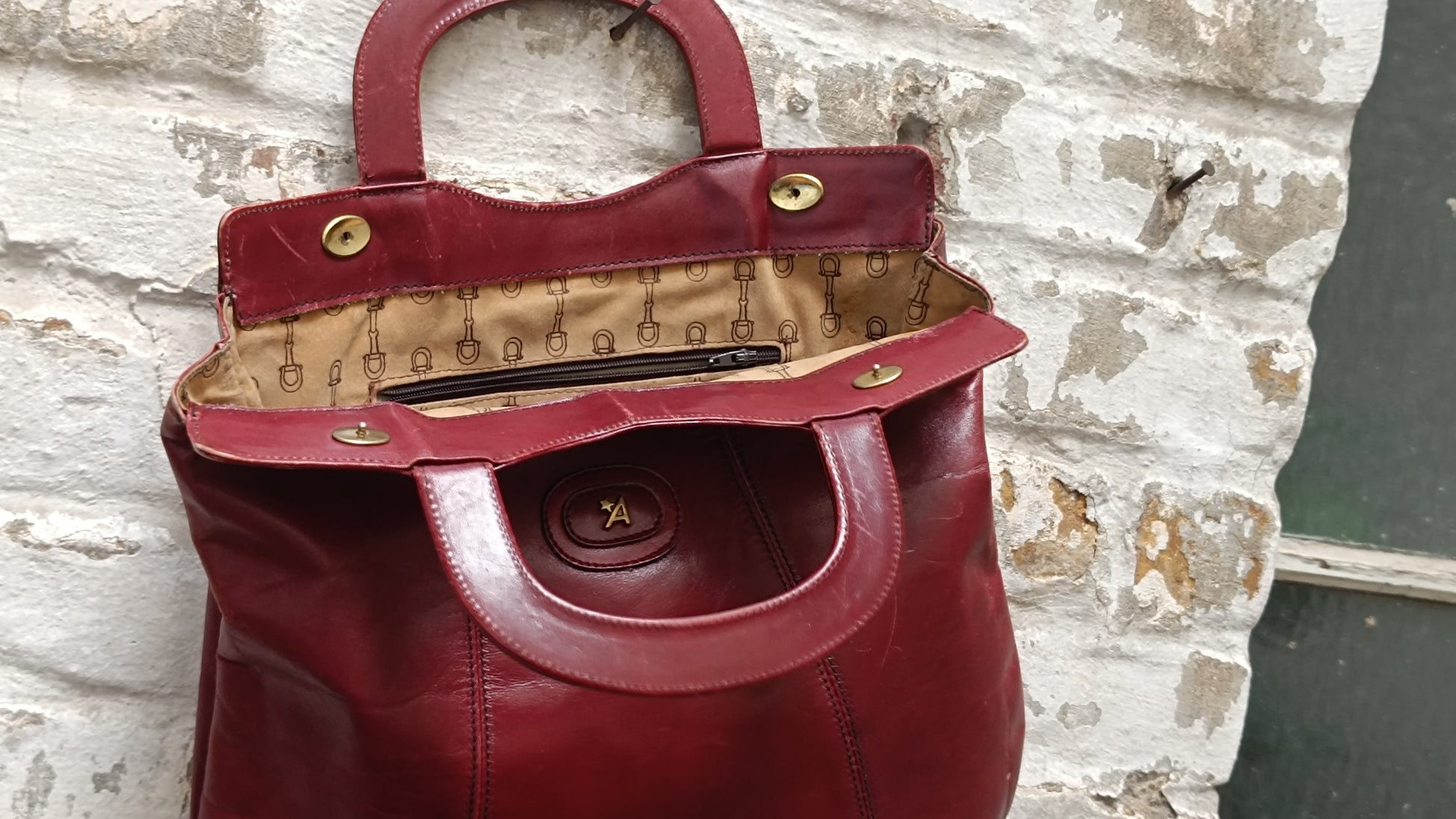 Vintage Etienne Aigner Burgundy Leather Handbag 70s Oxblood Tote Top Handle Bag