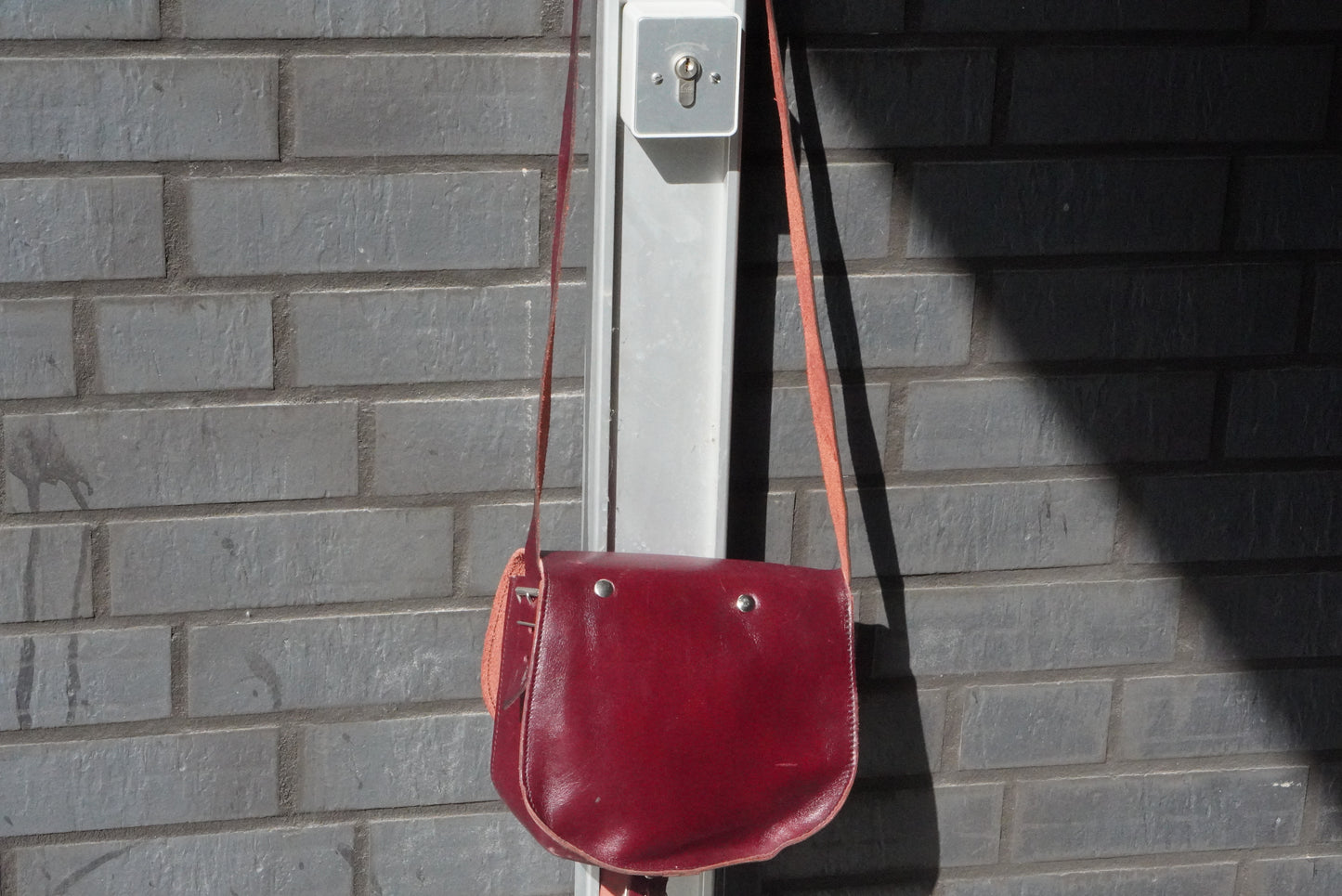 Vintage Red Leather Crossbody Bag - 70s Saddle Shoulder Purse