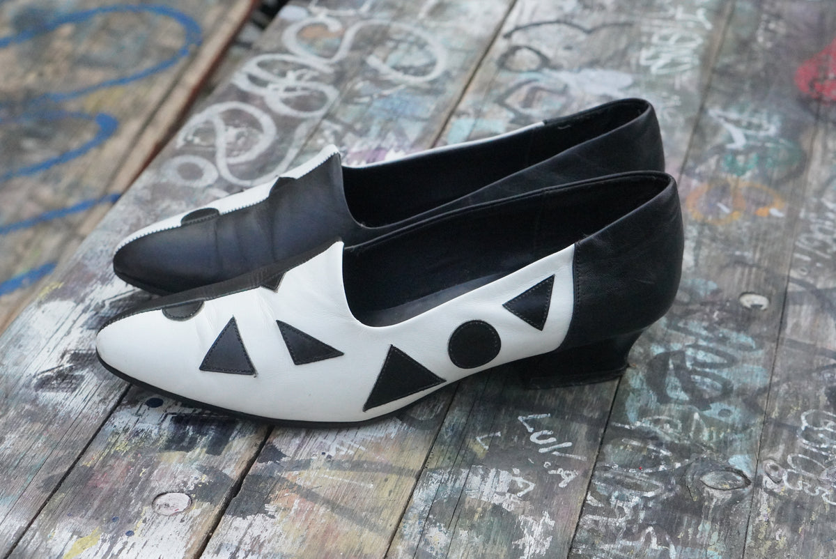 Vintage Leather Loafers | 80s Geometric Graphic Pumps | Black White EU 39
