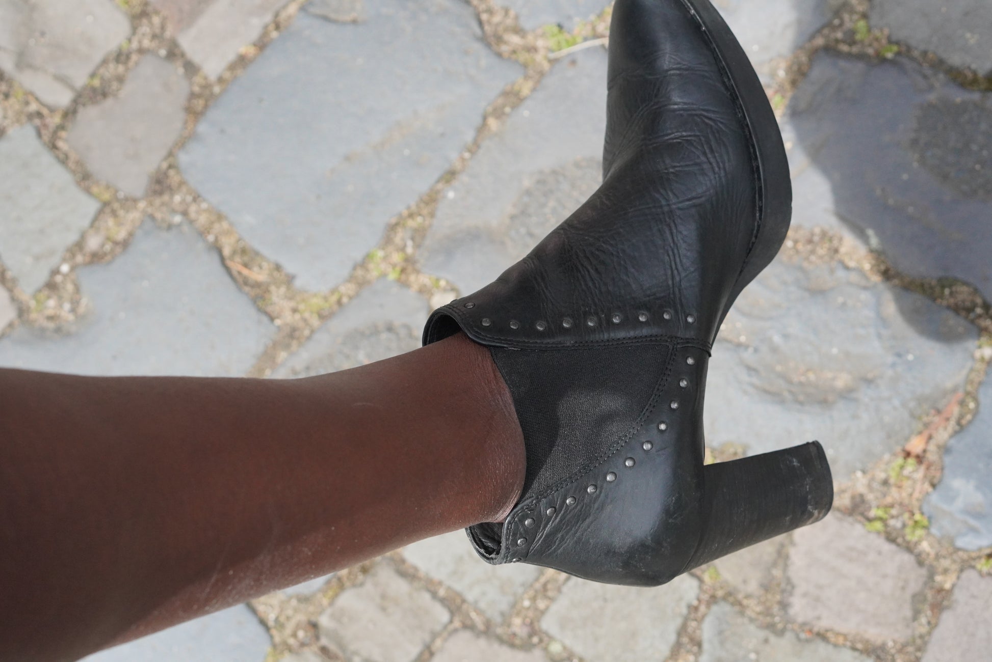 Paul Green Vintage Black Leather Studded Heeled Chelsea Ankle Boots Size 6.5
