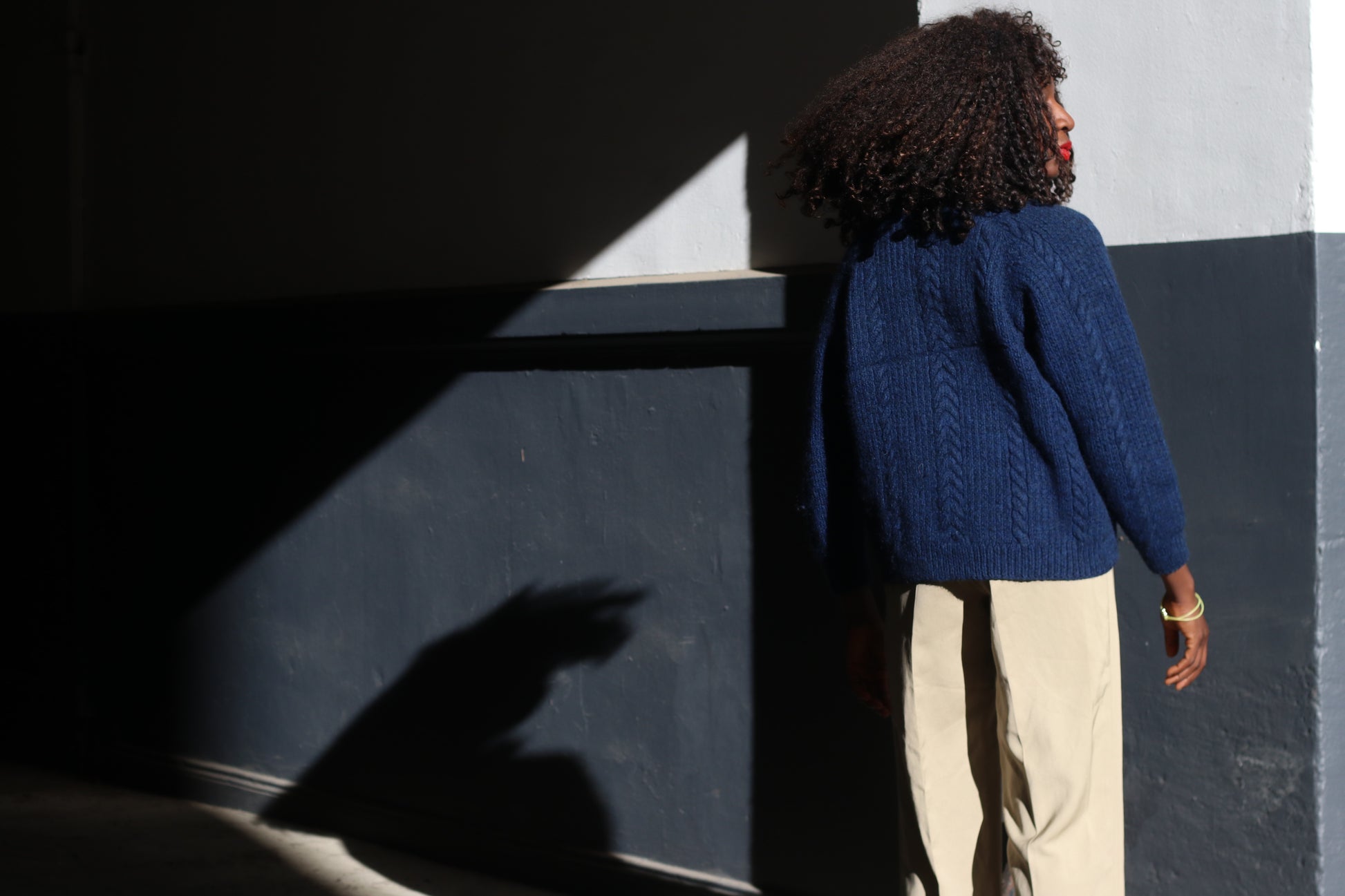 Cable Knit Sweater | Vintage 90s V Neck Jumper | Dark Navy Blue (M)