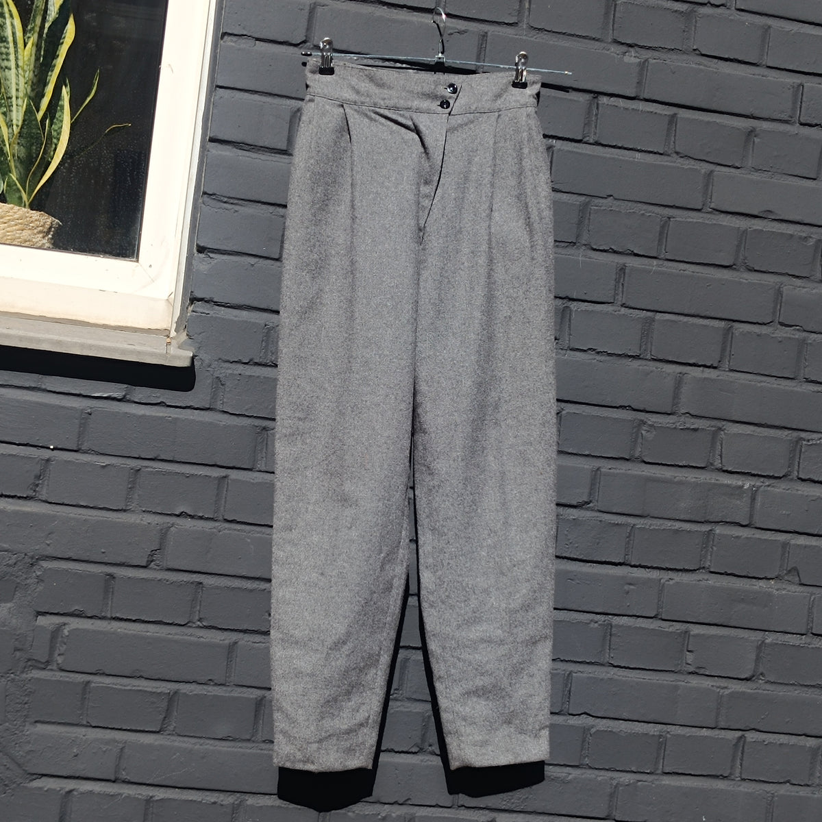 Vintage Grey Pleated Wool Trousers | High Waist Tapered Pants S